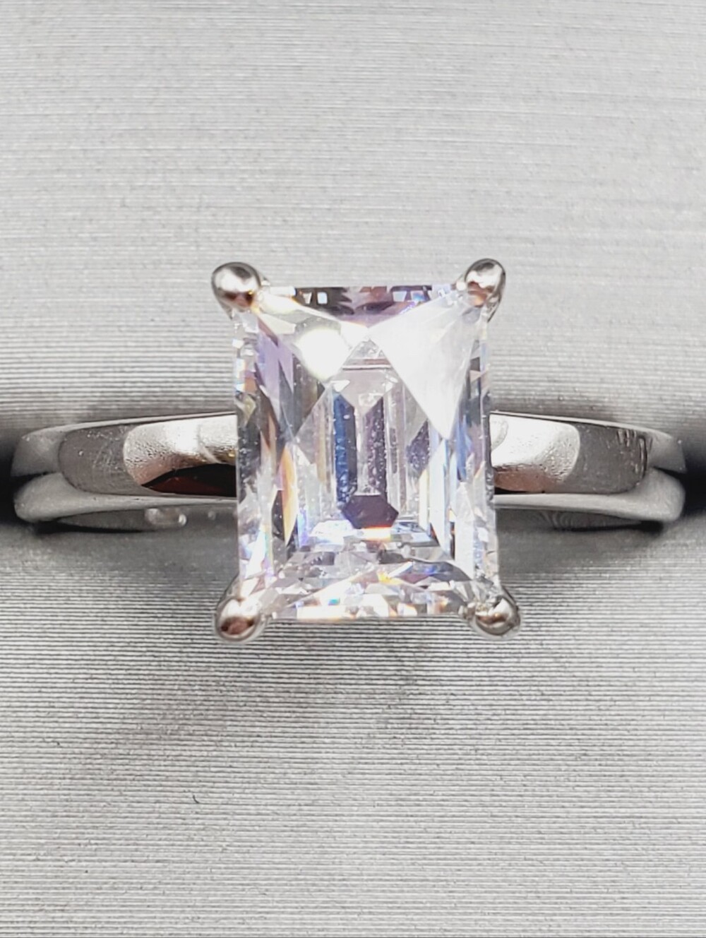 Classic Emerald-Cut Solitaire Engagement Ring 925 Sterling Silver